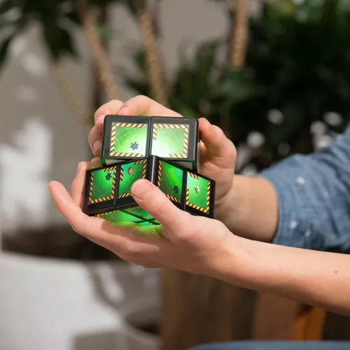 WOWCube Entertainment System