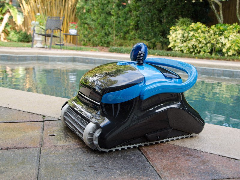 Dolphin Nautilus CC Plus Robotic Pool Cleaner