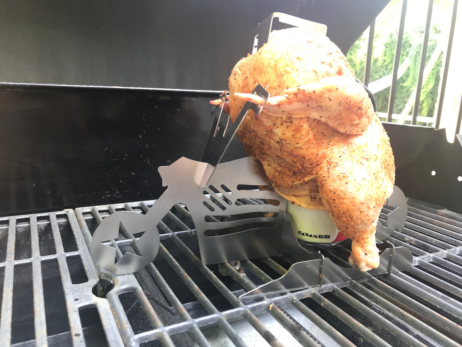 American Motorcycle Beer Can Chicken Stand