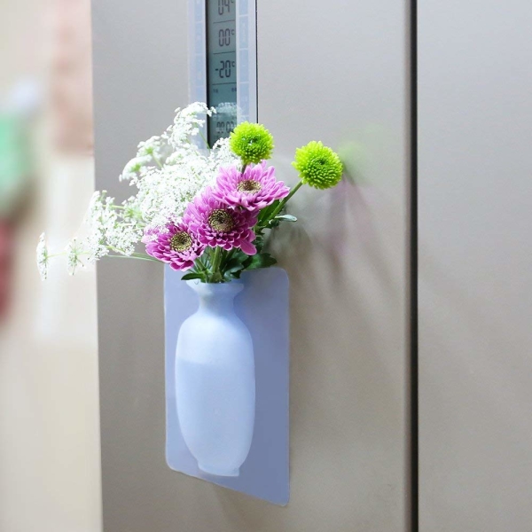 Antigravity Sticky Vase