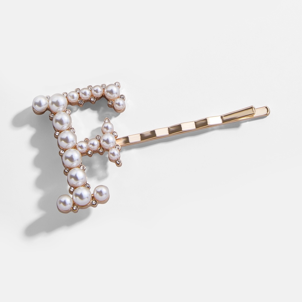 Initial Pearl Hear Pin