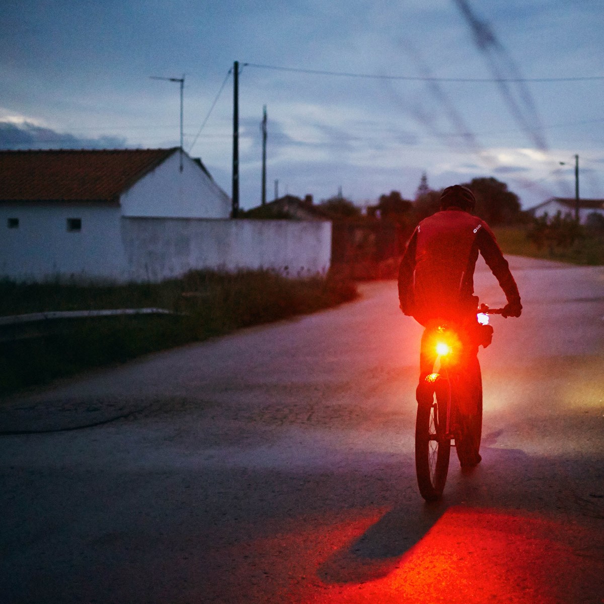 Bicycle Tail Light Shines Brighter When You Slow Down