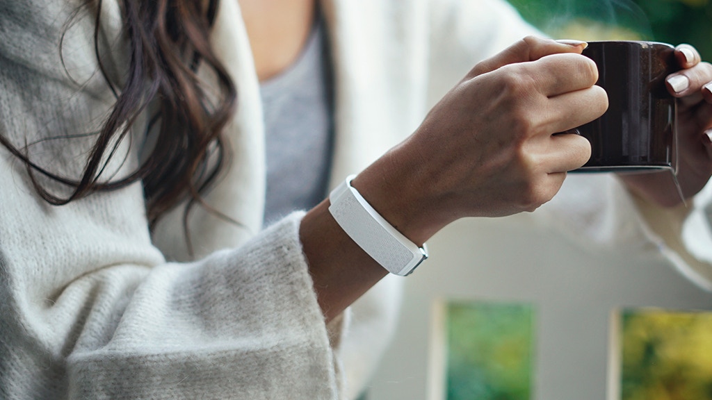 Bracelet That Sends Touch Over Distance