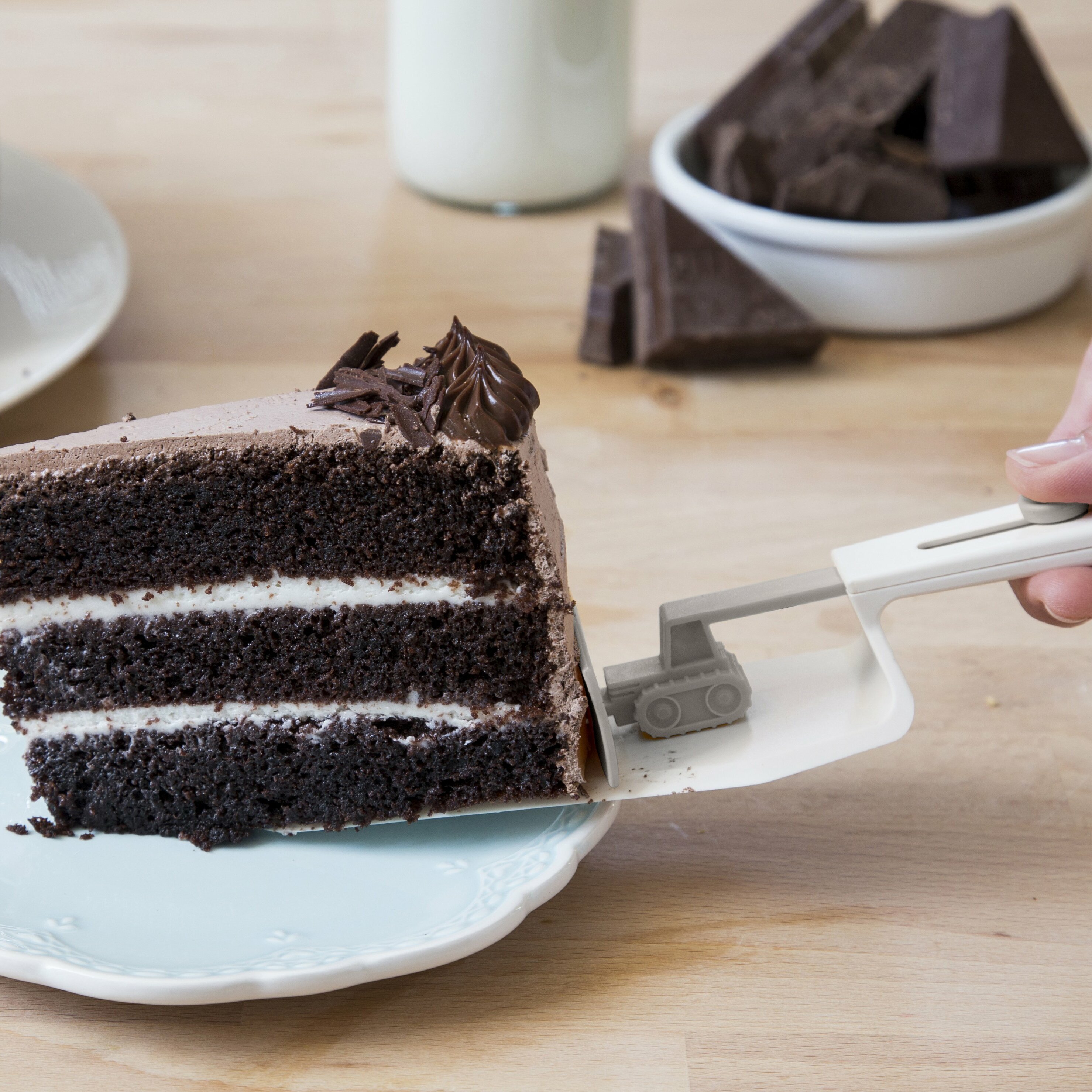 CakeDozer Heavy-Duty Cake Serving Tool