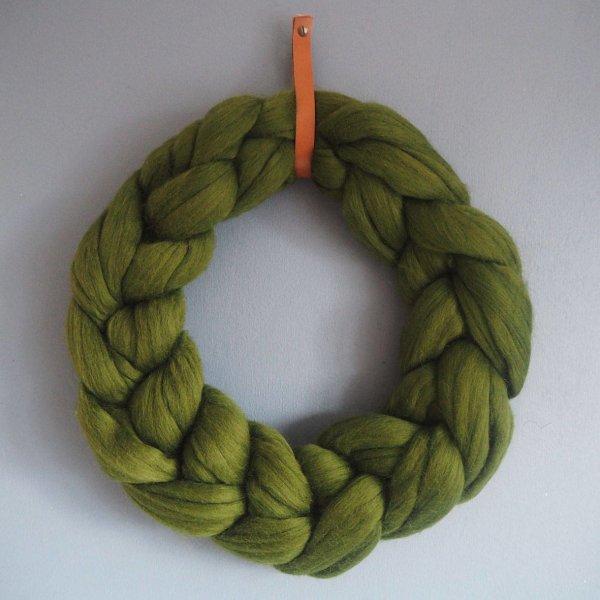 Chunky Knitted Christmas Wreath