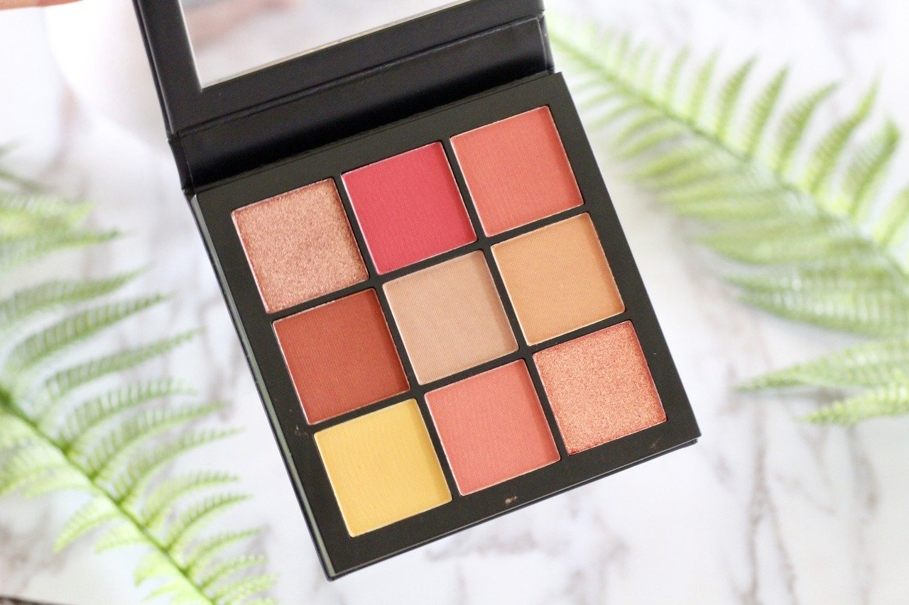 Coral Obsessions Eyeshadow Palette
