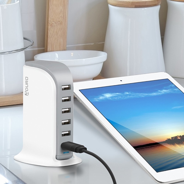 Desktop USB Charging Station Hub