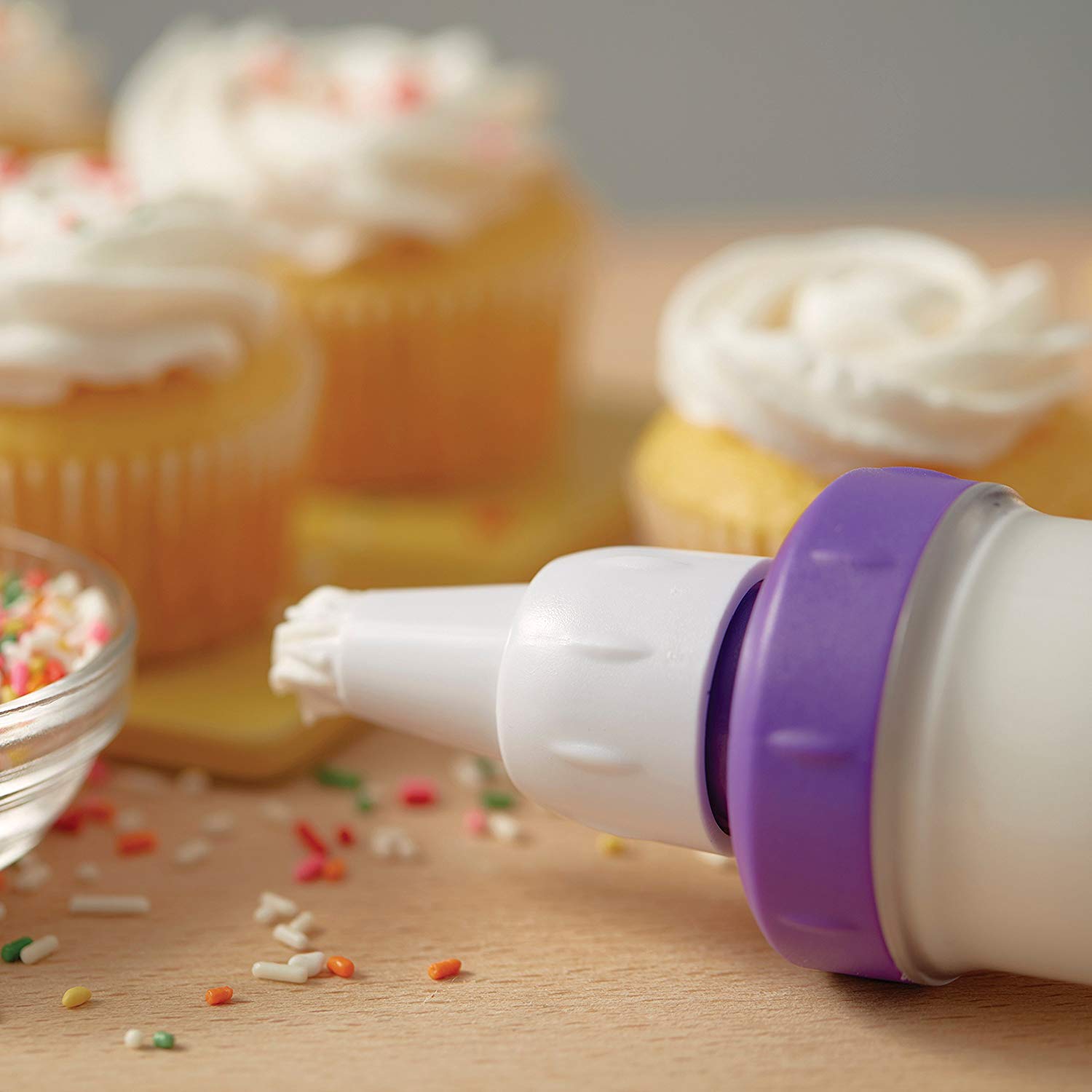 Dessert Decorator and Icing Dispenser