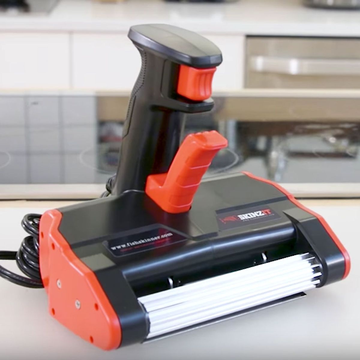 Electric Fish Skinner