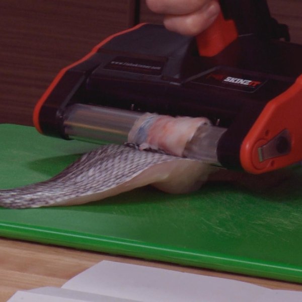 Electric Fish Skinner