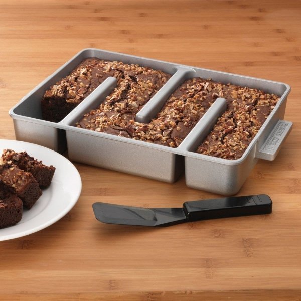 Endless Edge Brownie Pan