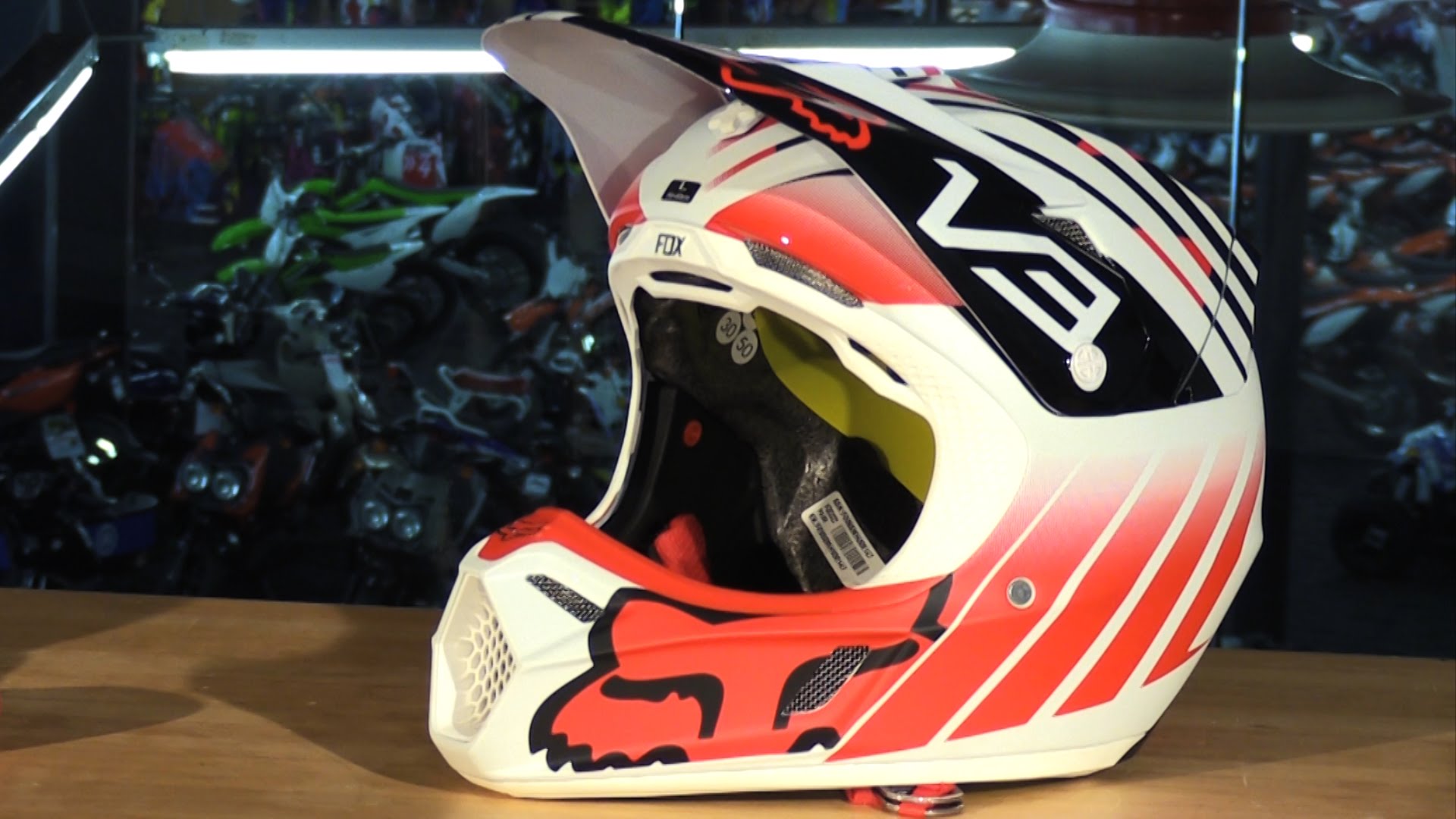 Fox V3 Moto Fluid Рrotection Helmet