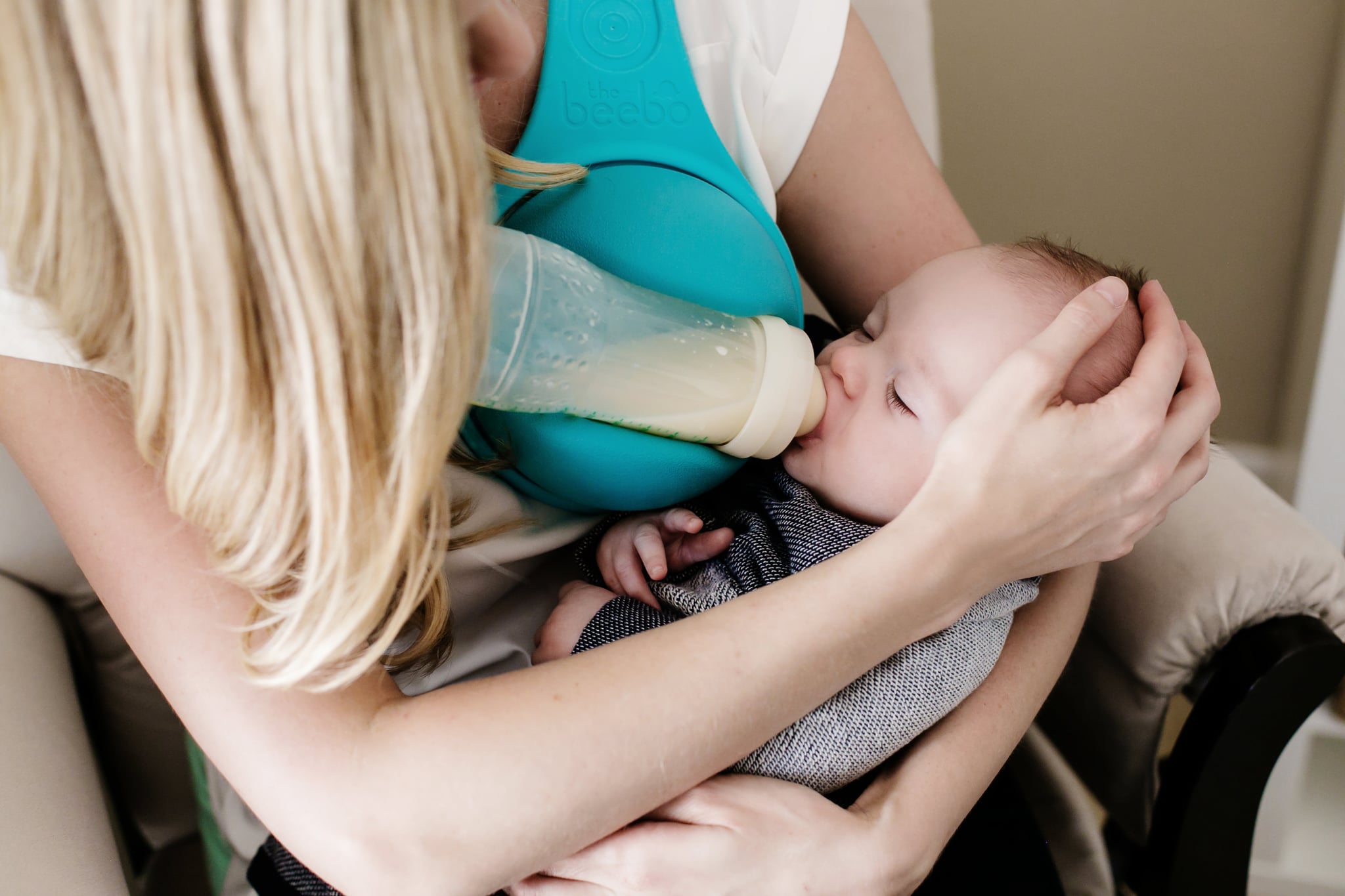 Free Hand Baby Bottle Holder