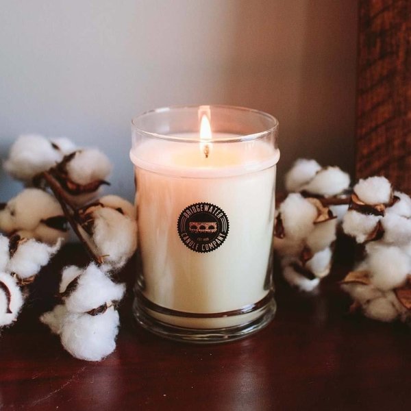 Fresh Linen Scented Candle