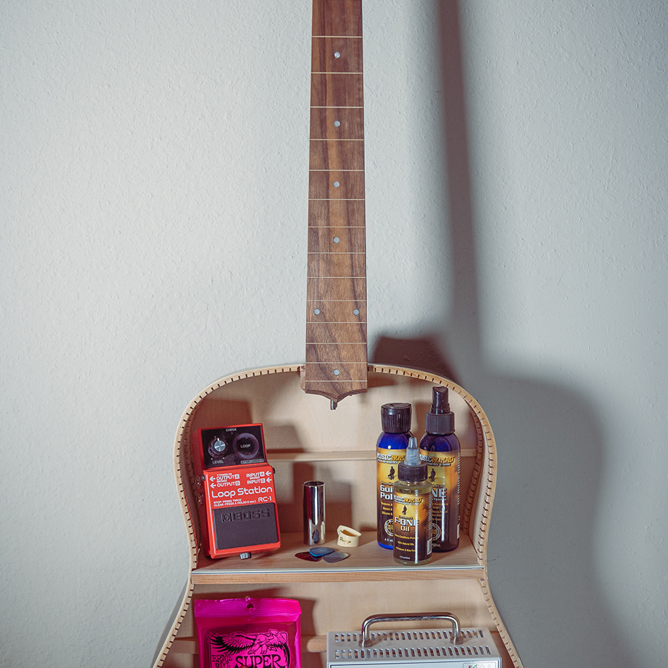 Gold Tone Guitar Shelf