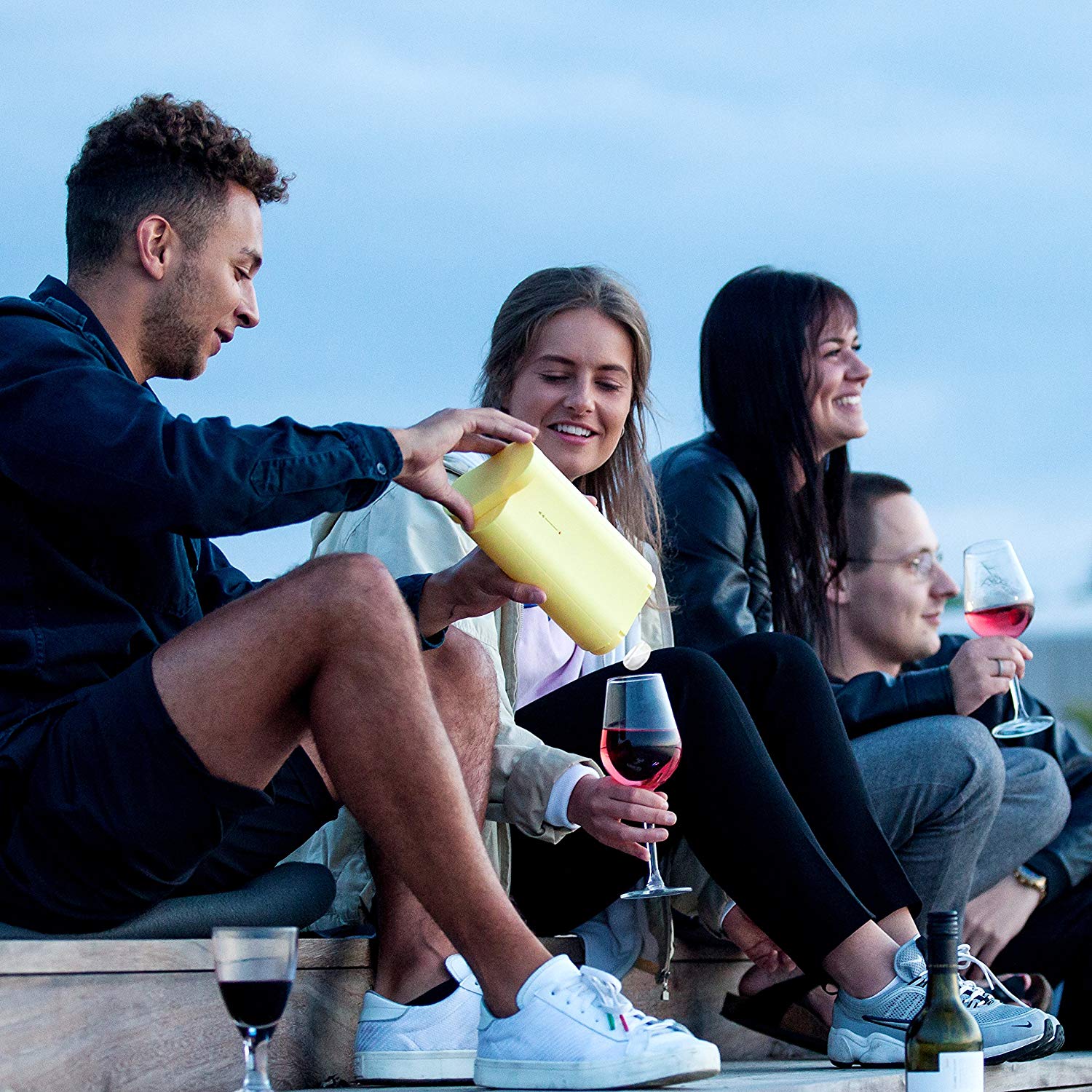 Hand-Held Ice Cube Maker