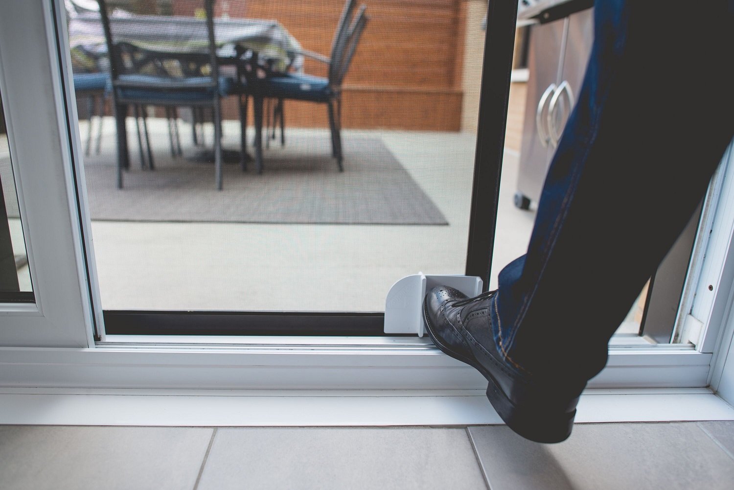 Hands-Free Patio Door Opening Accessory