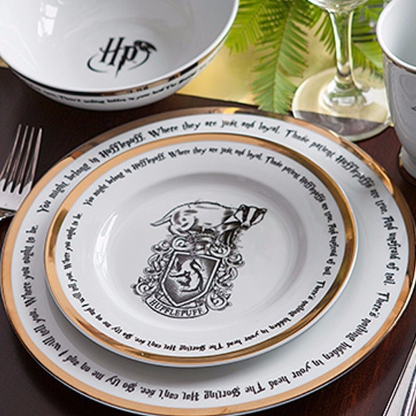 Harry Potter 16-piece Dinner Set