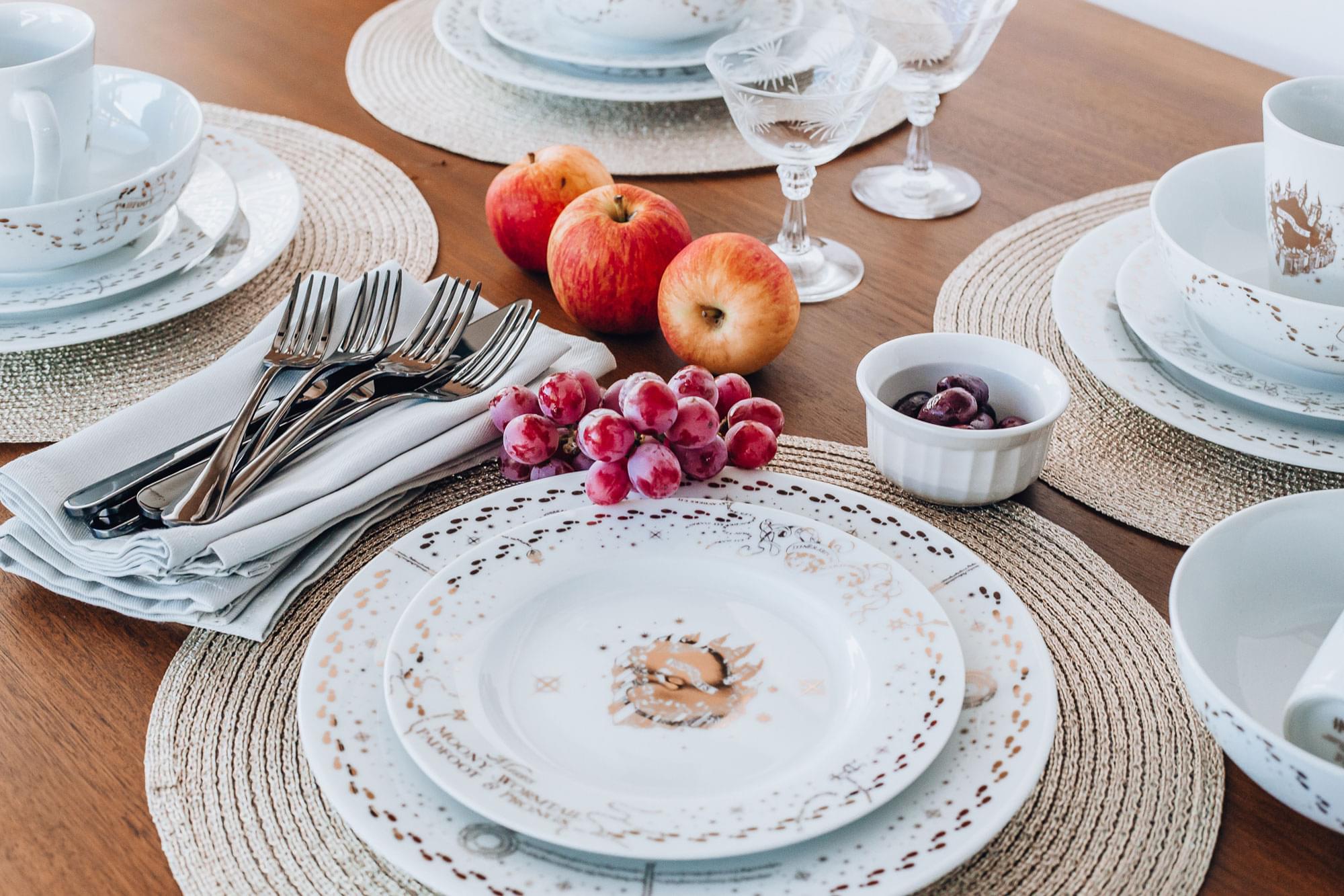 Harry Potter Marauders Map 16-Piece Ceramic Dinnerware Set