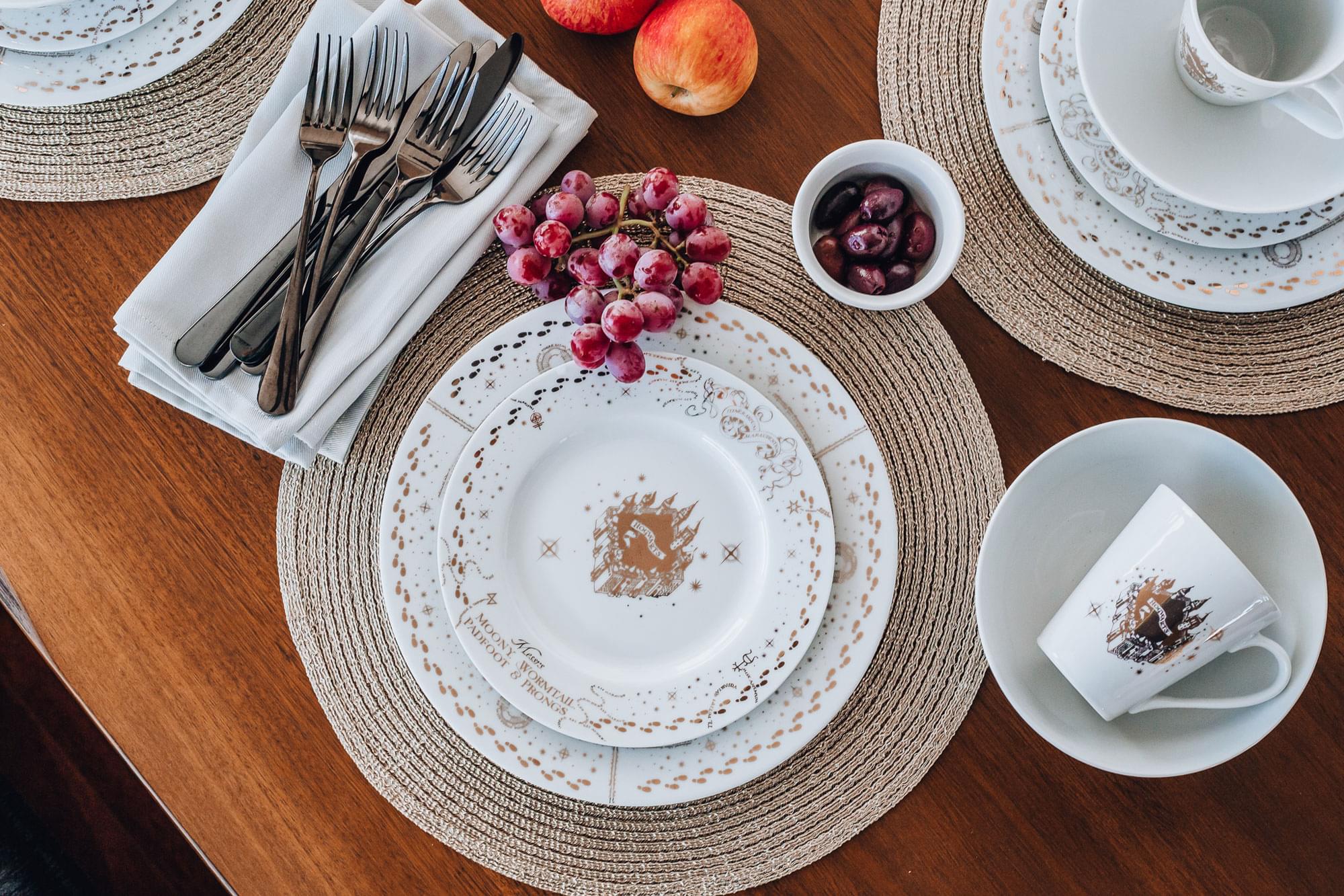 Harry Potter Marauders Map 16-Piece Ceramic Dinnerware Set