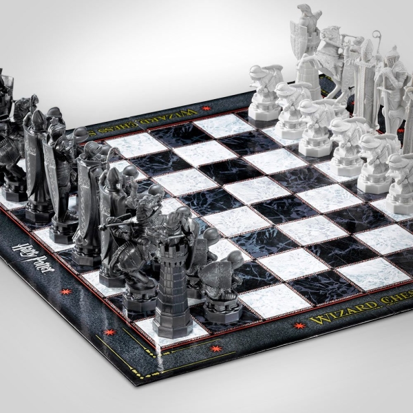 Harry Potter Wizard Chess Set