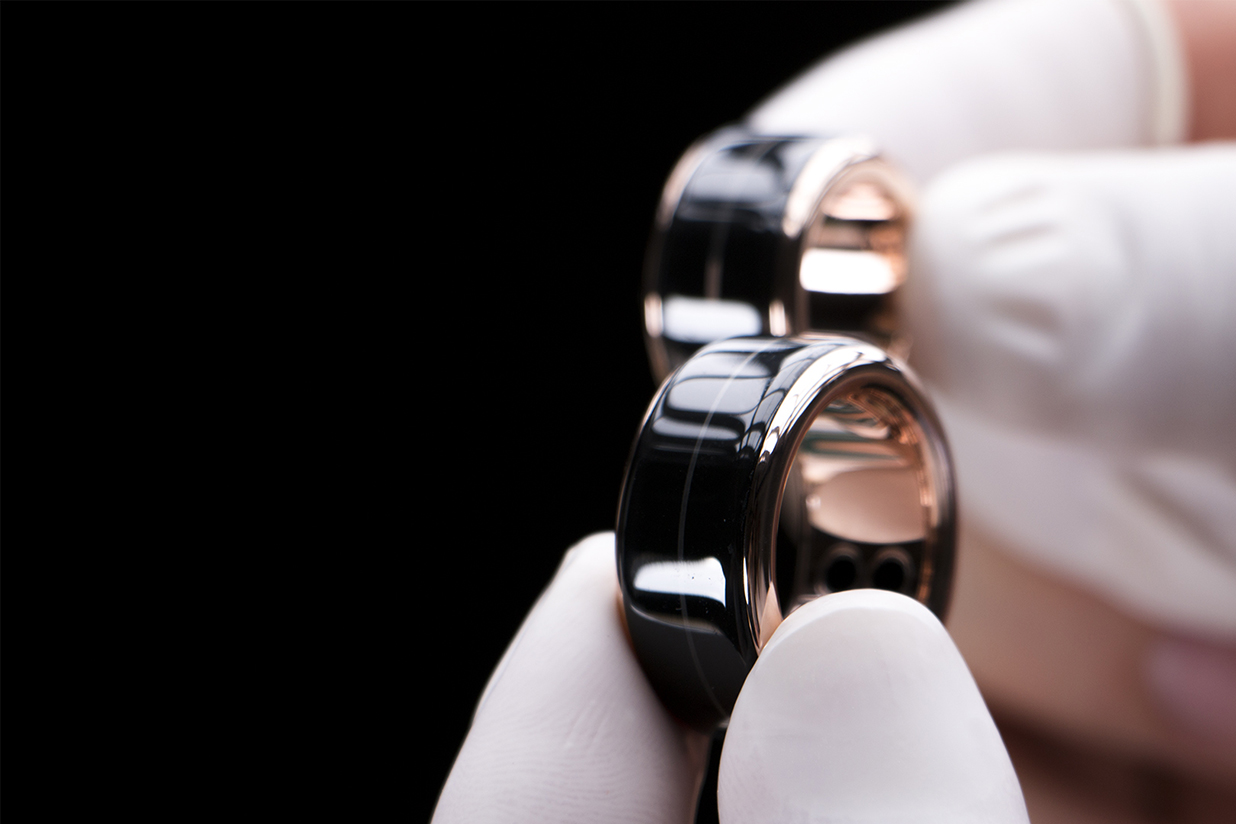 Heartbeat of Loved One Smart Ring