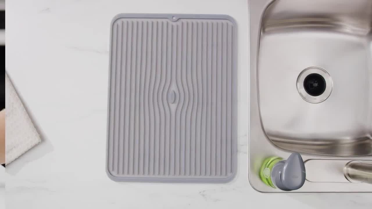 Heat Resistant Silicone Travel Mat for Curling Irons and Flat Irons