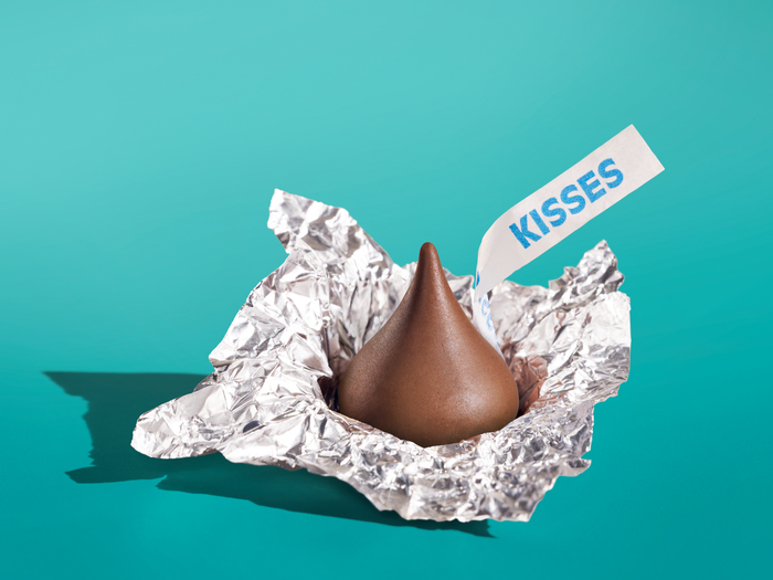 Hershey Kisses Chocolates in Silver Foils