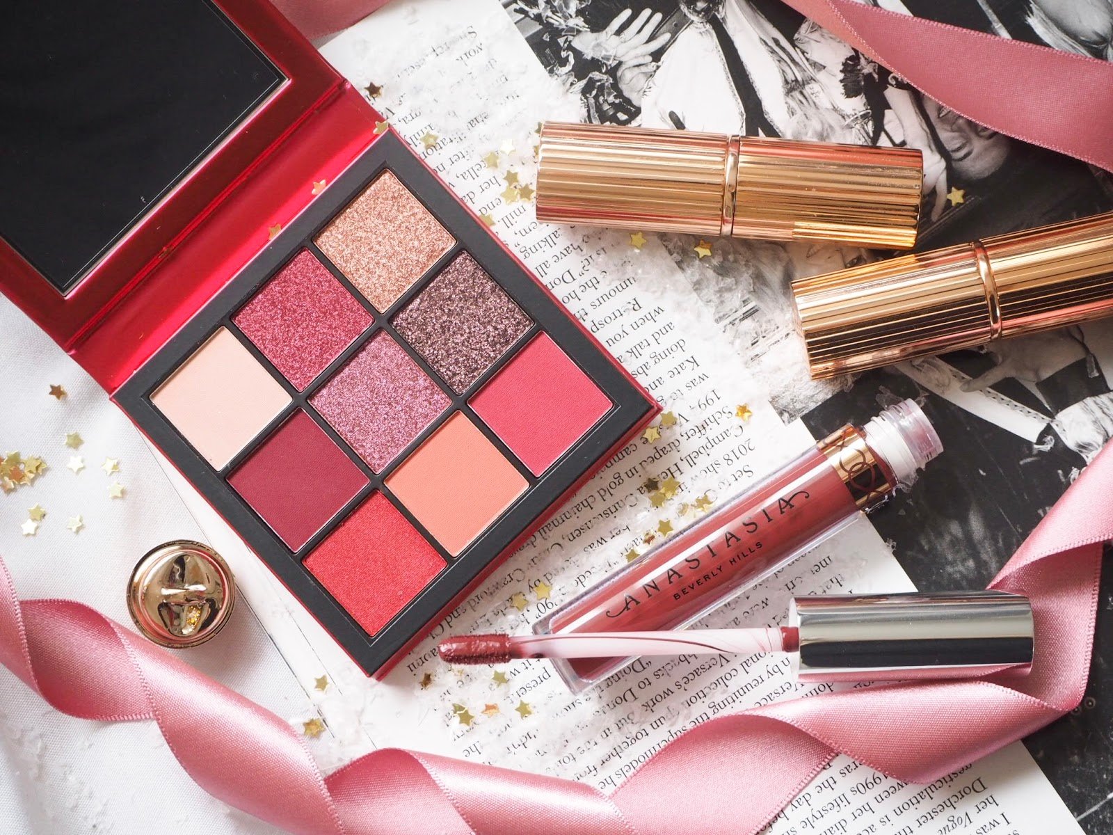 Huda Beauty Ruby Obsessions Eyeshadow Palette