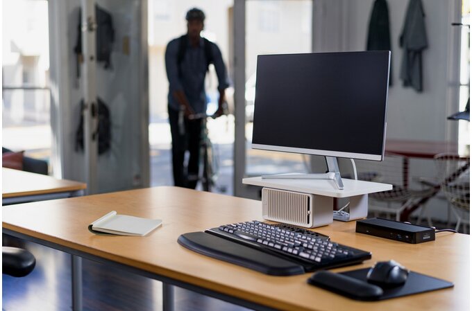 Kensington CoolView Wellness Monitor Stand with Desk Fan