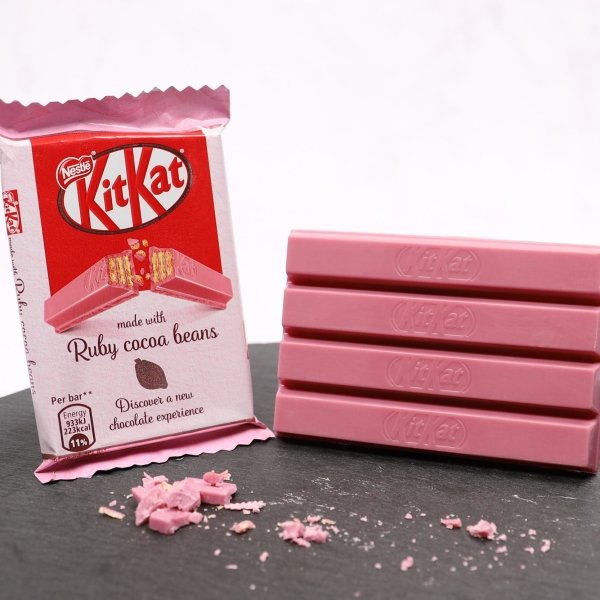 Kit Kat Ruby Chocolate Bar