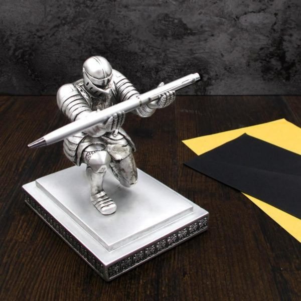 Knight Pen Holder 