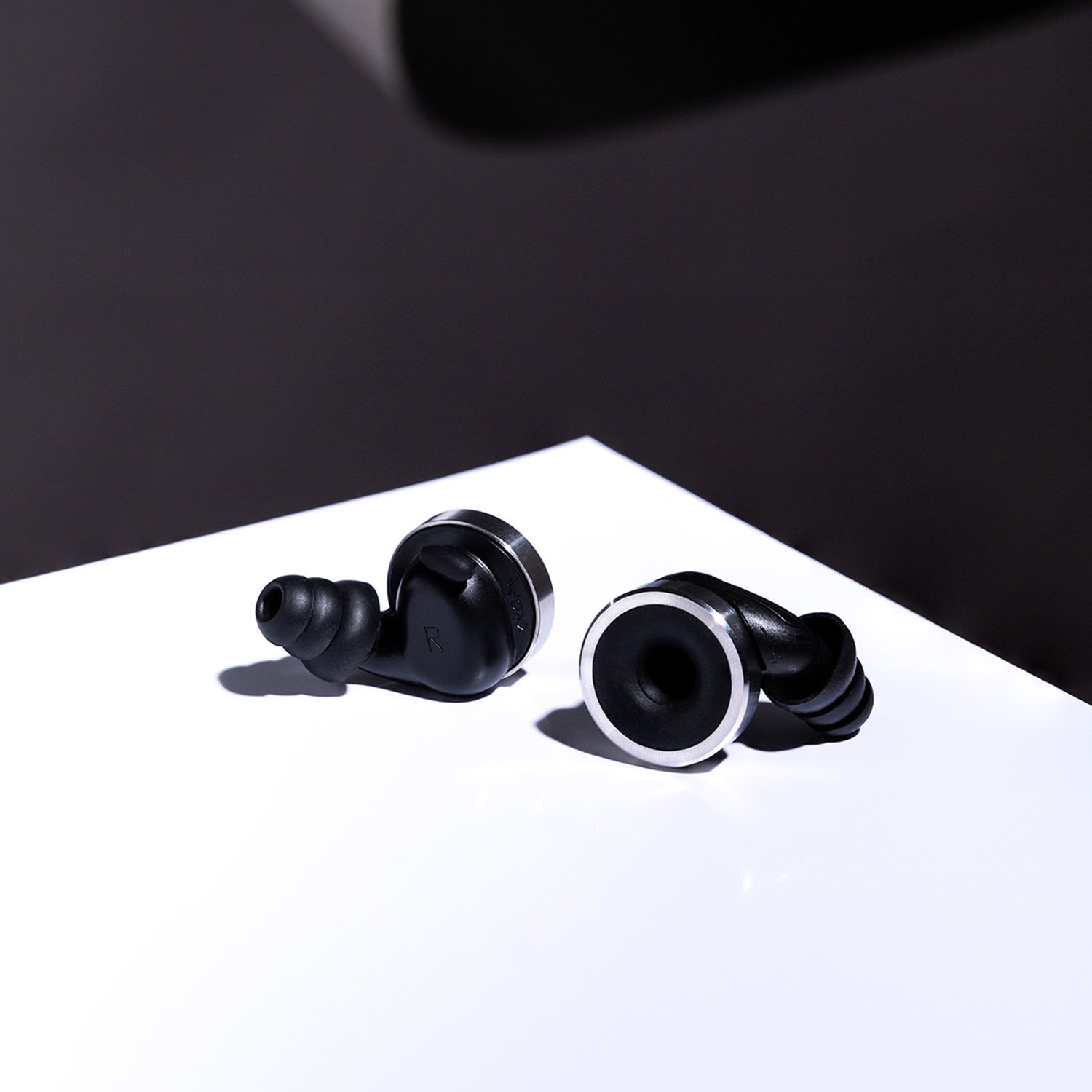 Knops - The volume button for your ears