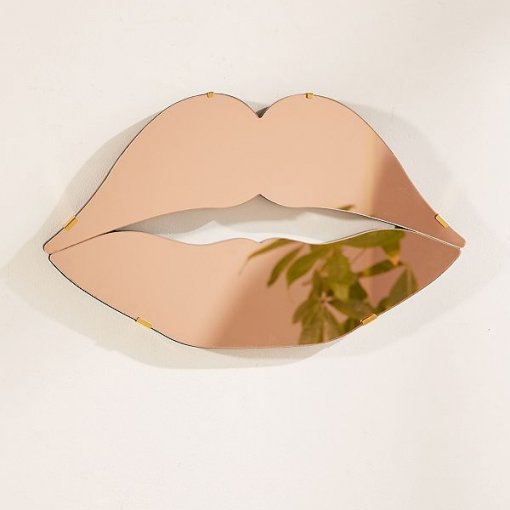 Lips Mirror