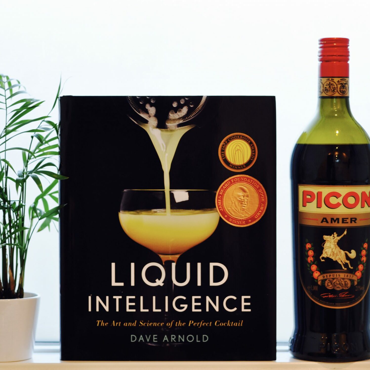 Liquid Intelligence: The Art and Science of the Perfect Cocktail