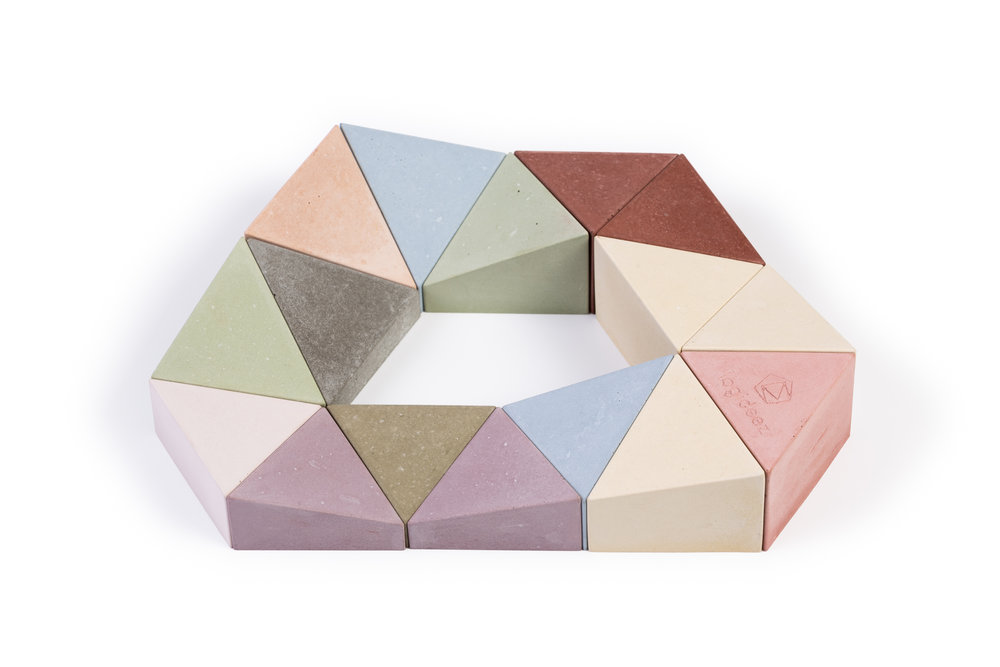 Logifaces Geometric Puzzle Game