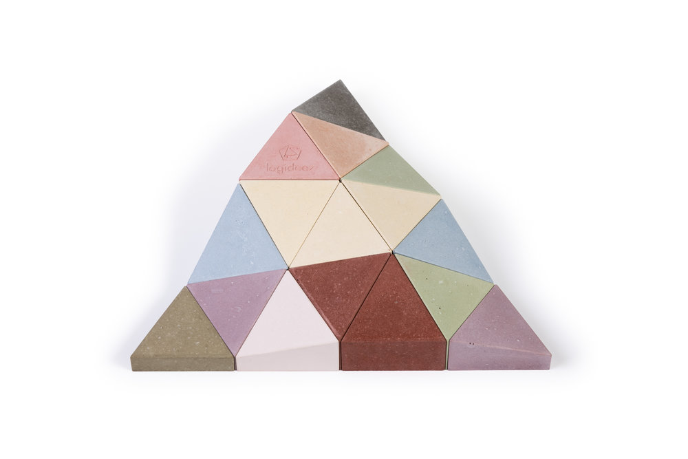 Logifaces Geometric Puzzle Game