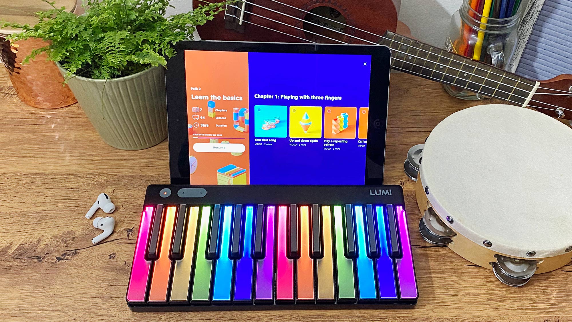 Lumi Portable Beginner’s Keyboard Guides You as You Play