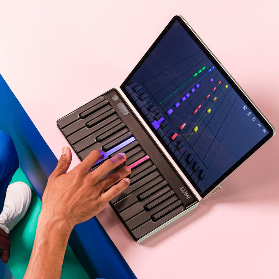 Lumi Portable Beginner’s Keyboard Guides You as You Play