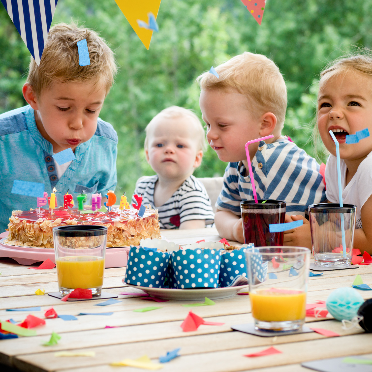Magnetic Drinking Cups