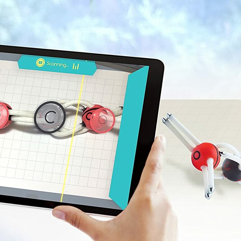 Magnetic Molecular Modeling Set and iOS App