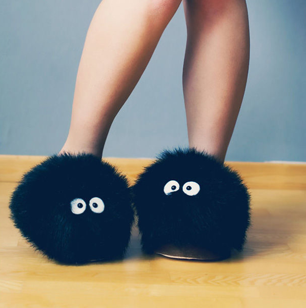 Makkurokurosuke Slippers