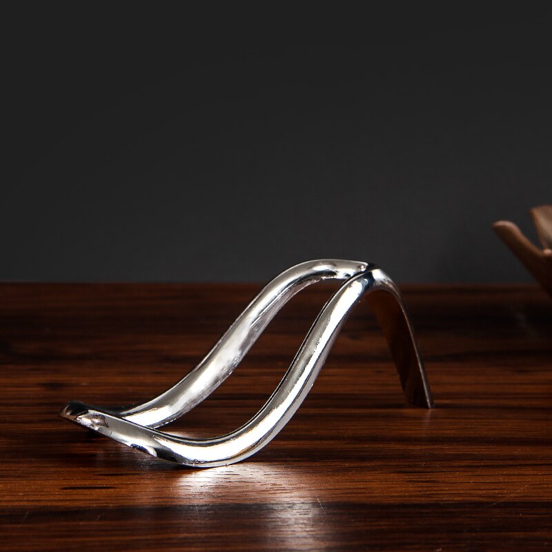 Metal Lady Shoe Style Tobacco Pipe Stand