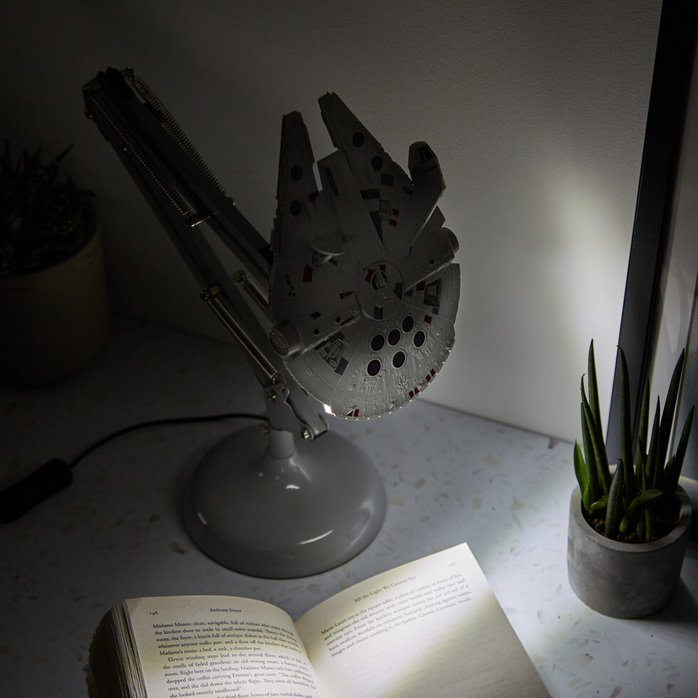 Millennium Falcon Star Wars Desk Lamp 