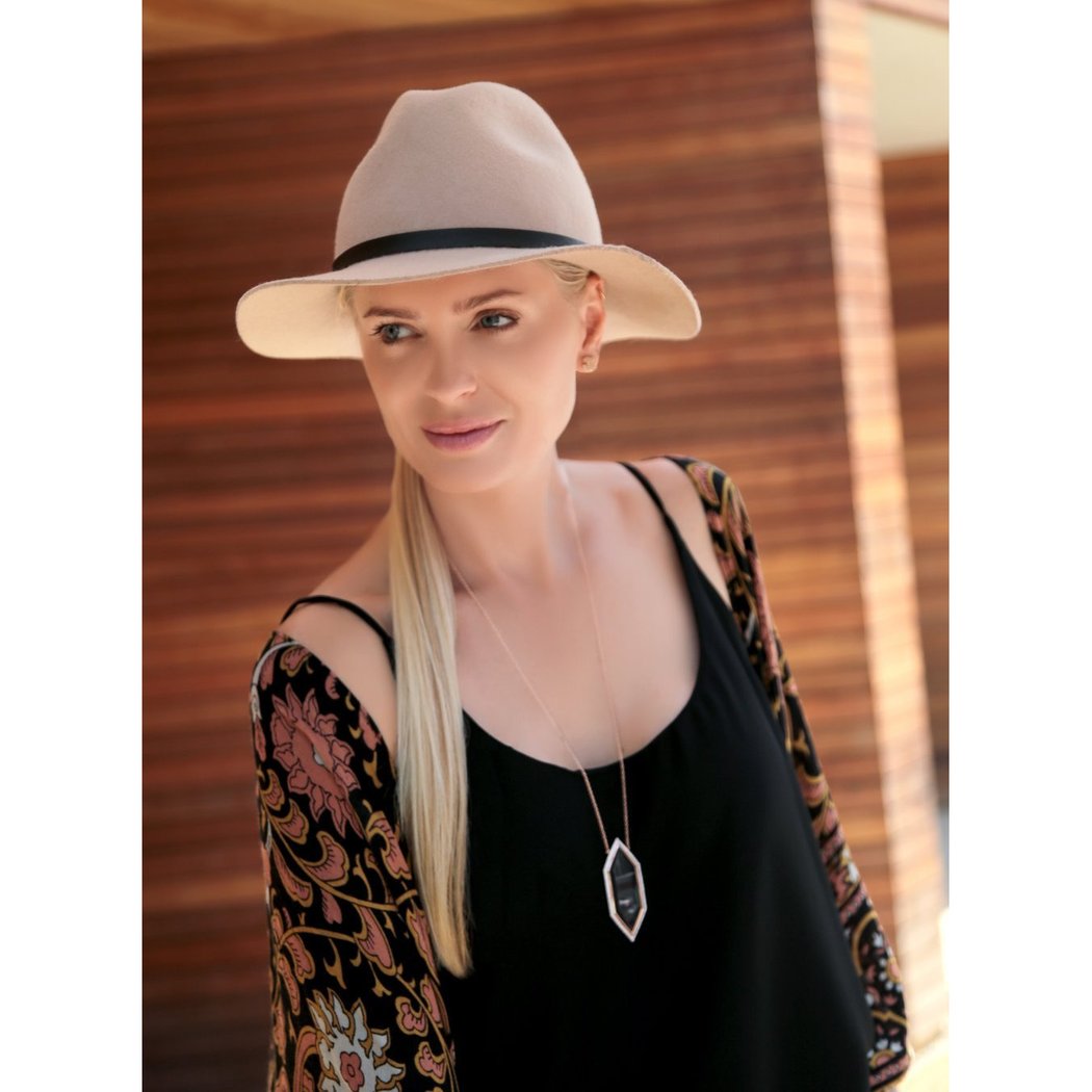 Modern & Stylish Monocle