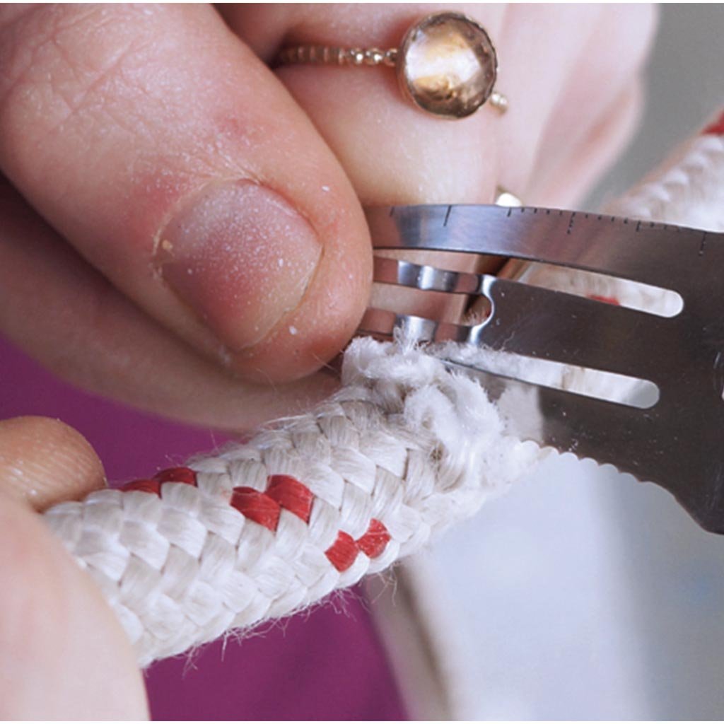 Multi-Functional Tool Hair Clip