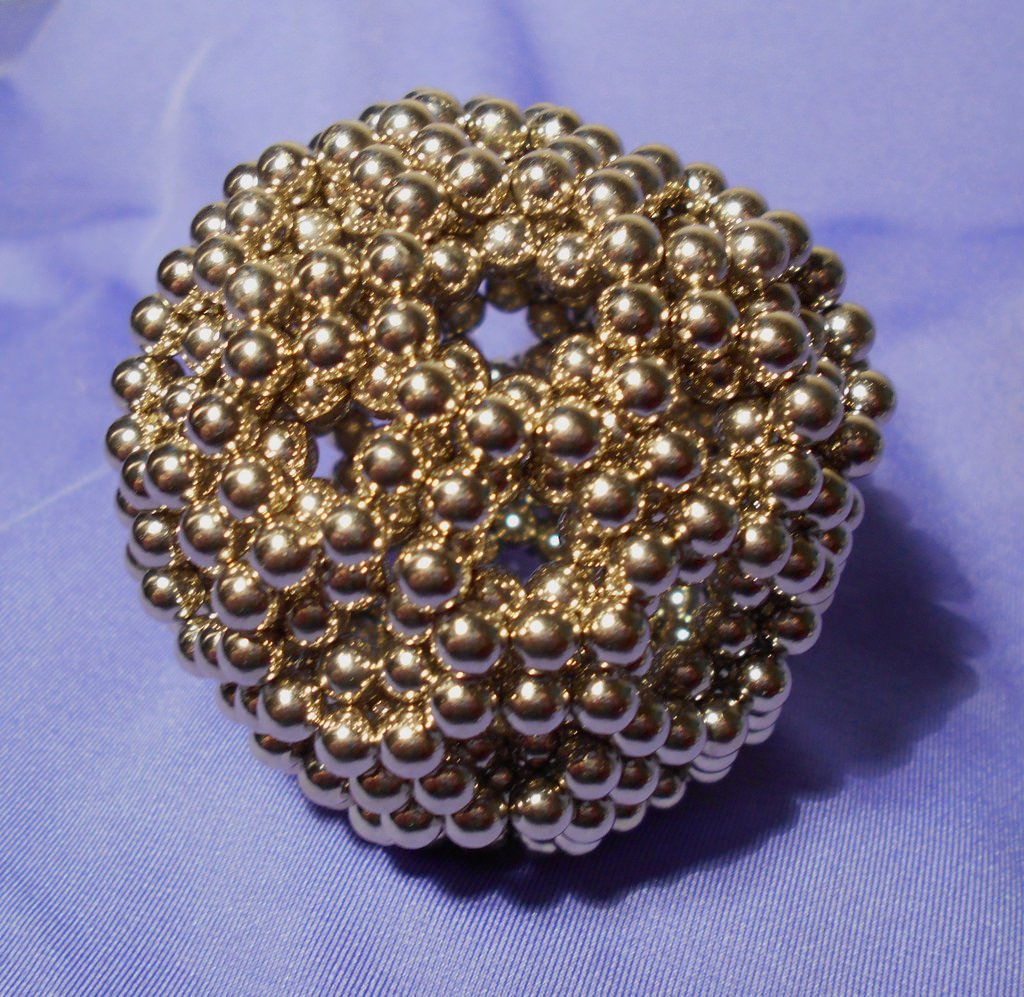 Neo-Magnets for Building, Fidgeting, Stress relief