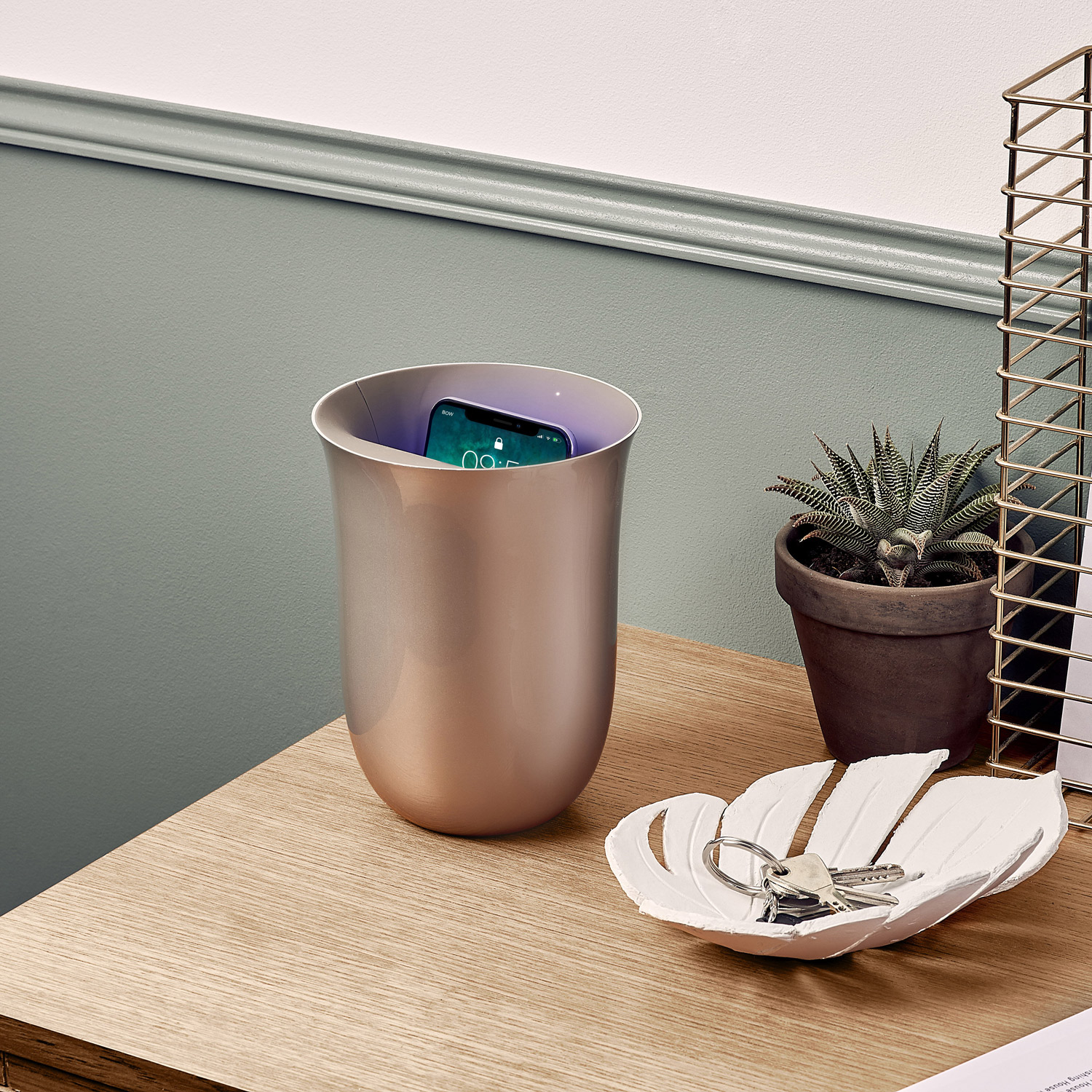 Oblio Phone Sanitizer and Wireless Charger