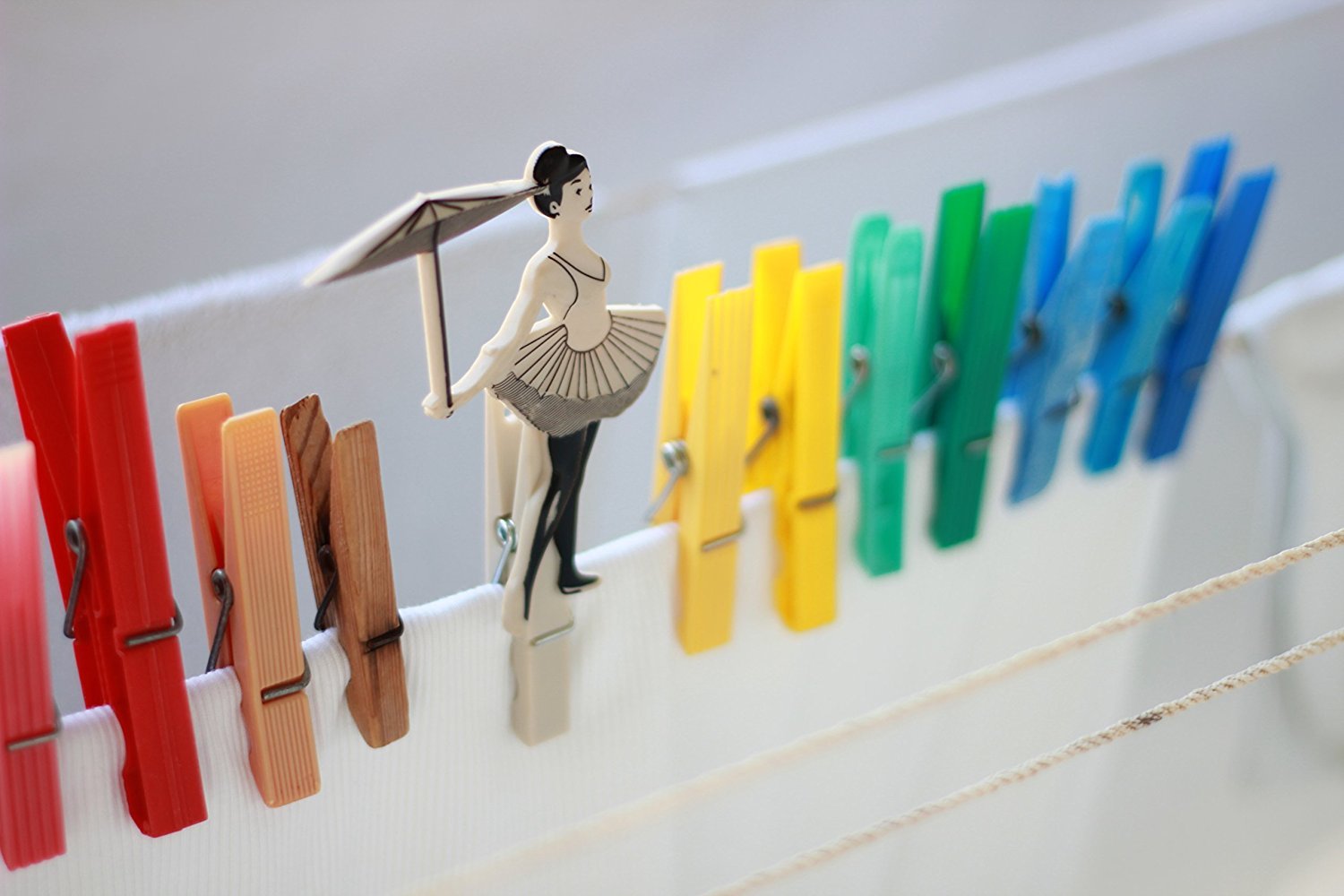 Old Fashion Look Laundry Pins