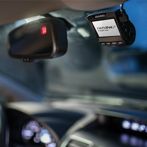 On-Dash Mounted Camera